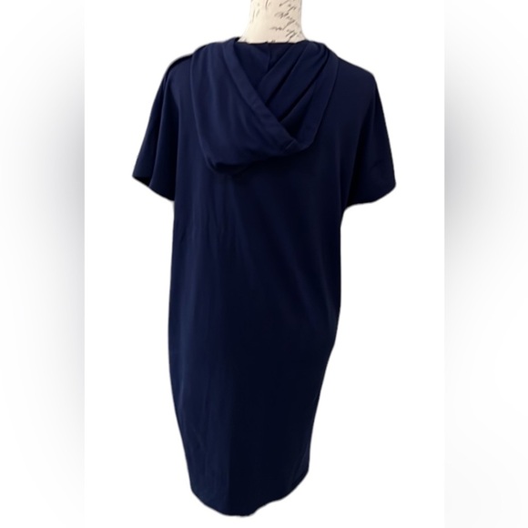 Despicable minion shirt dress with hoodie. Size M NWOT - Picture 2 of 11